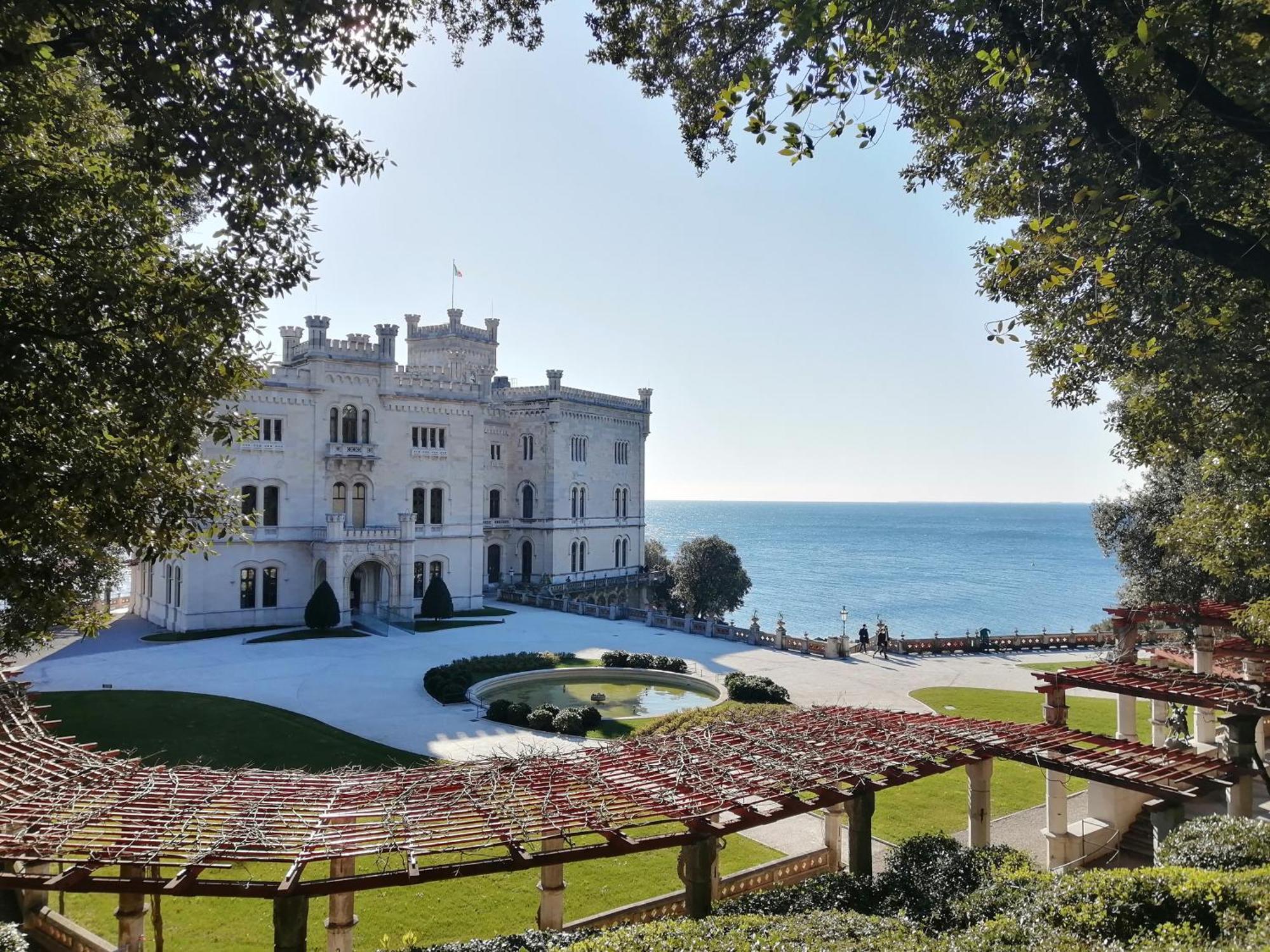 L'Oasi Nel Cuore Di Trieste Bagian luar foto